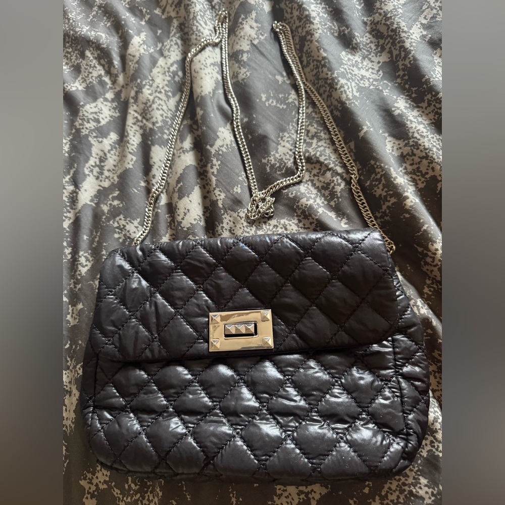Quilted Black Chain Shoulder Bag